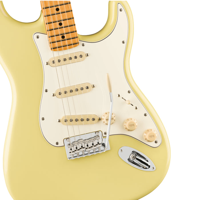 Fender Player II Stratocaster , Maple Fingerboard, Hialeah Yellow